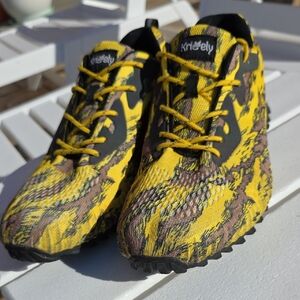 Men's Athletic Shoes - Yellow and Black